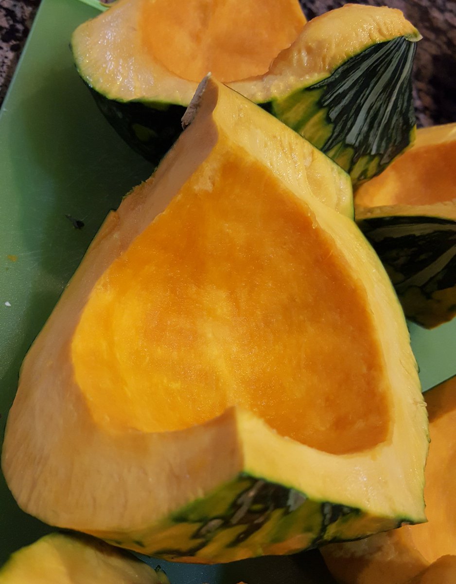 iChantha's tweet photo. My love for butternut squash is unconditional. https://t.co/R43NOXn6pI