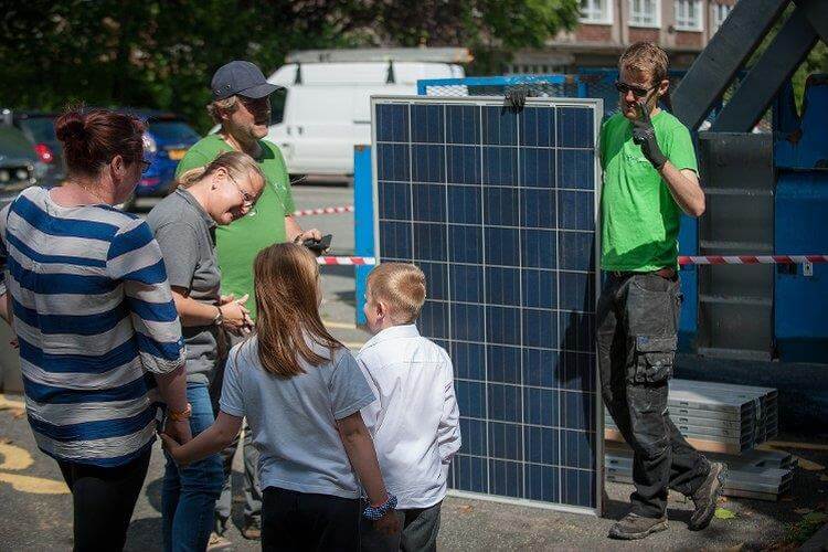 UK's first ISA-eligible community energy bonds from <a href="/briznrg/">Bristol Energy Coop</a> <a href="/BWCE/">B&WCommunityEnergy</a> live on @MongooseCrowd: mongoosecrowd.co.uk Capital At Risk #CEF17