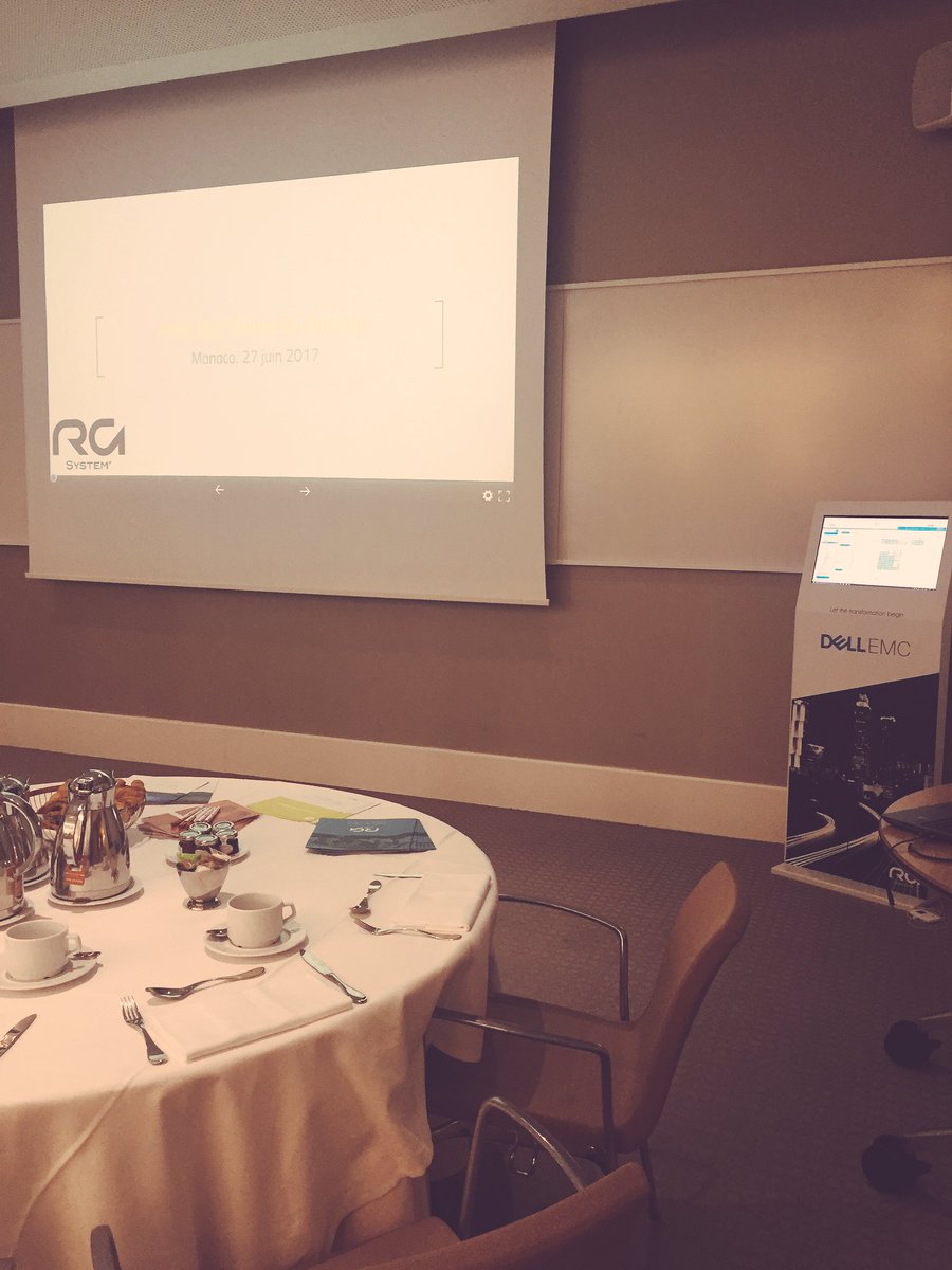 MorganeLB's tweet photo. Petit dej' Démo #RGBackup 📍Monaco #data https://t.co/p3OUApjT3e