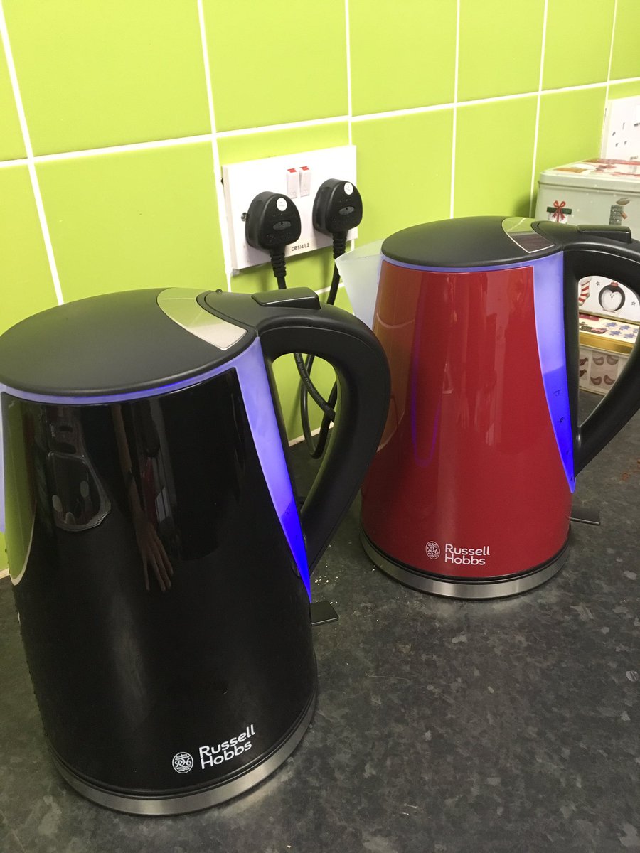 RHSHGT's tweet photo. Some brand new kettles for you darlings - hopefully a little faster boiling than the old ones💕 https://t.co/g6wI2oErvd