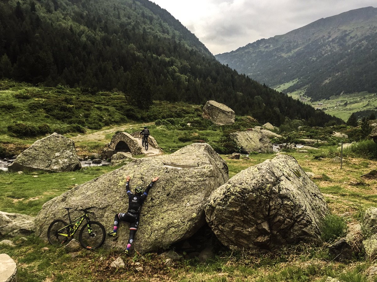 Nice ride here in Andora with Teammates :)
#vwmtbteam