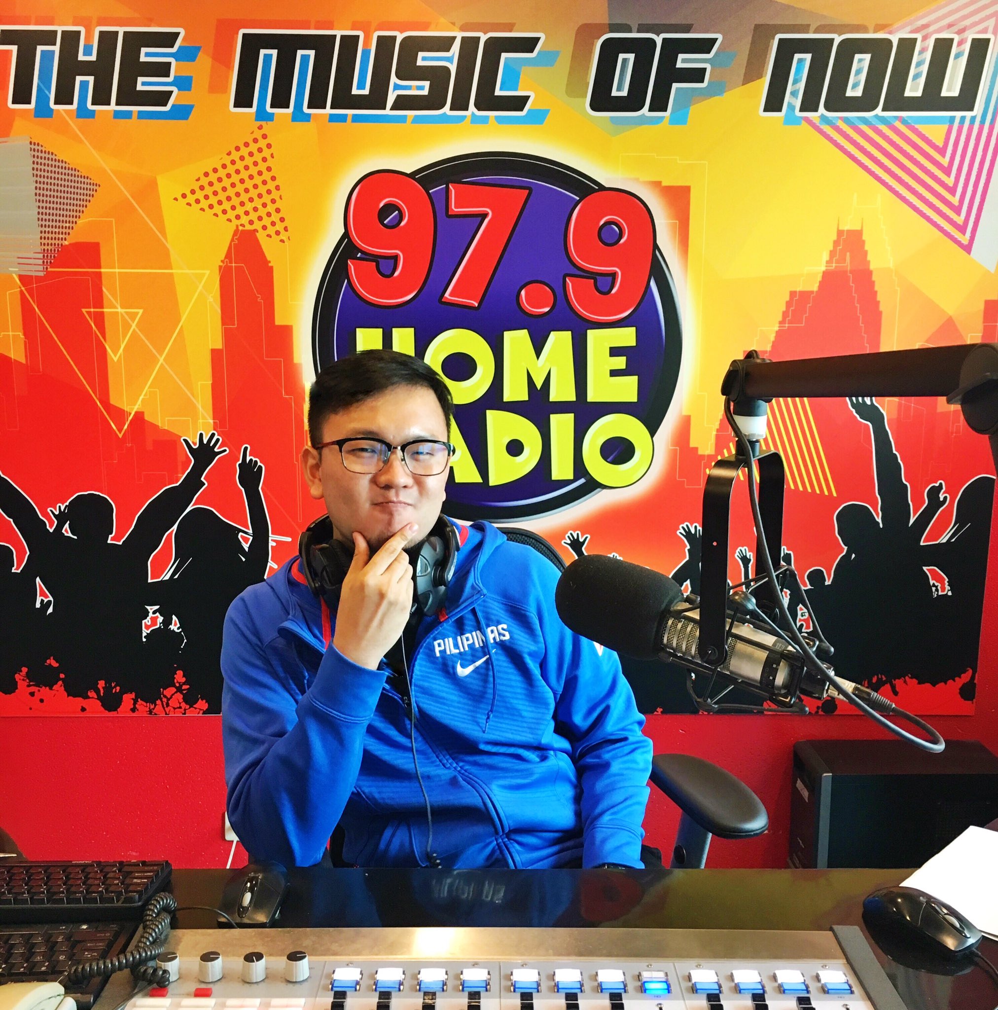 97.9 sale home radio