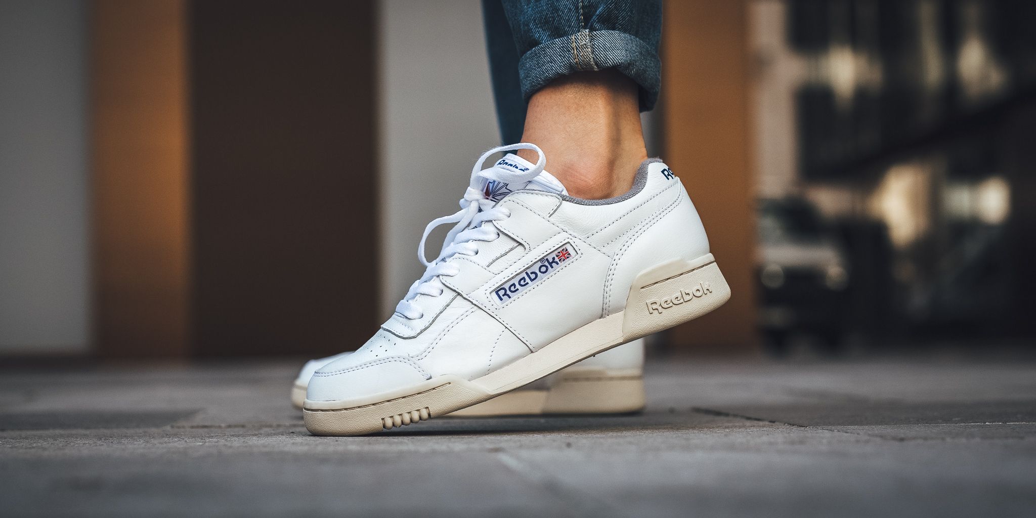 reebok workout plus r12 white royal grey sand