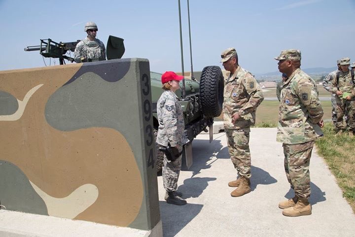 USForcesKorea's tweet photo. GEN Brooks and CSM Payton participate in a battlefield circulation at Kunsan Air Base, #ROK, June 22. #CSMsays https://t.co/ueUWmak7G1