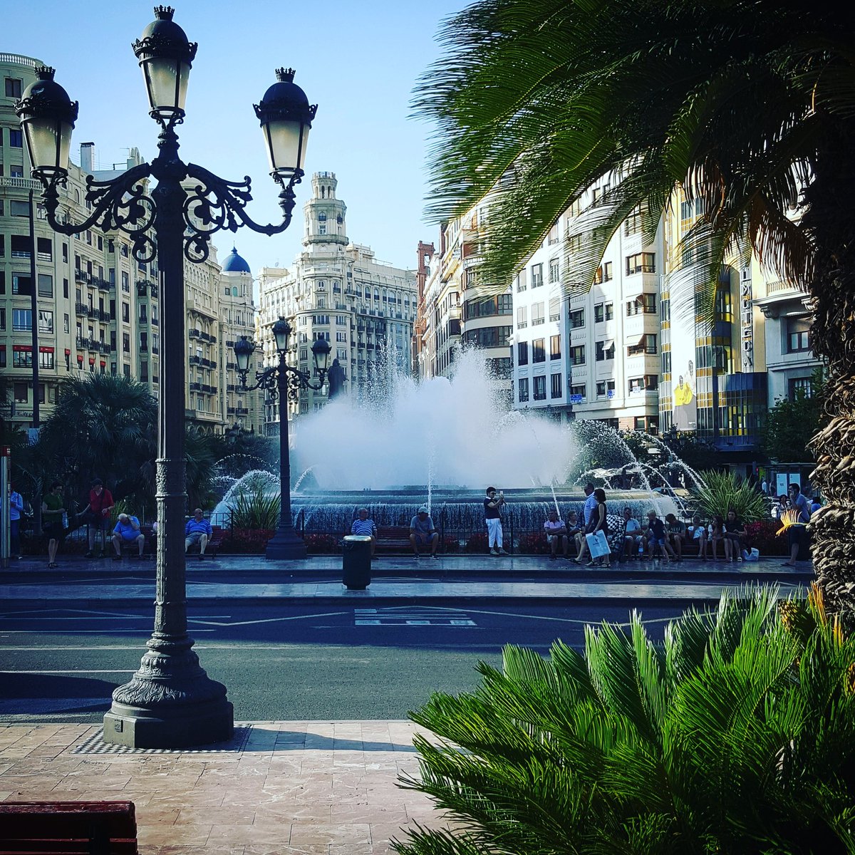 Discocalypse's tweet image. So fucking #pretty!!!
#cinemajove #valencia #espana #oldtown ##fountain #sun #spain #filmfestival #webseries #webfest