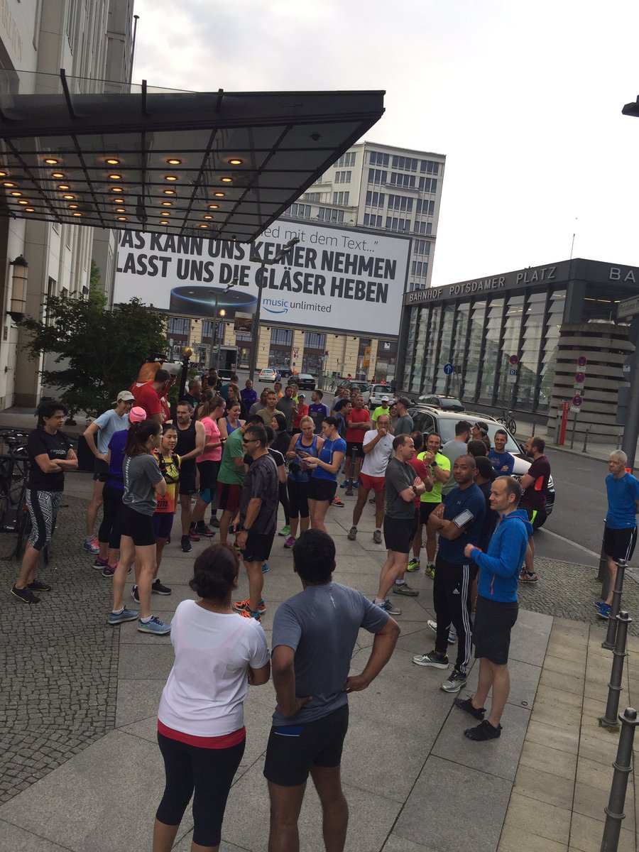 smaccRUN's tweet photo. #smaccrun IV Biggest yet. Only fitting for #dassmacc https://t.co/SwYp5C9PMm