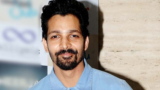 dnaAfterHrs's tweet photo. .@harsha_actor opts for vegan footwear https://t.co/yBtJNiHwkV https://t.co/L4IDKVgFlu