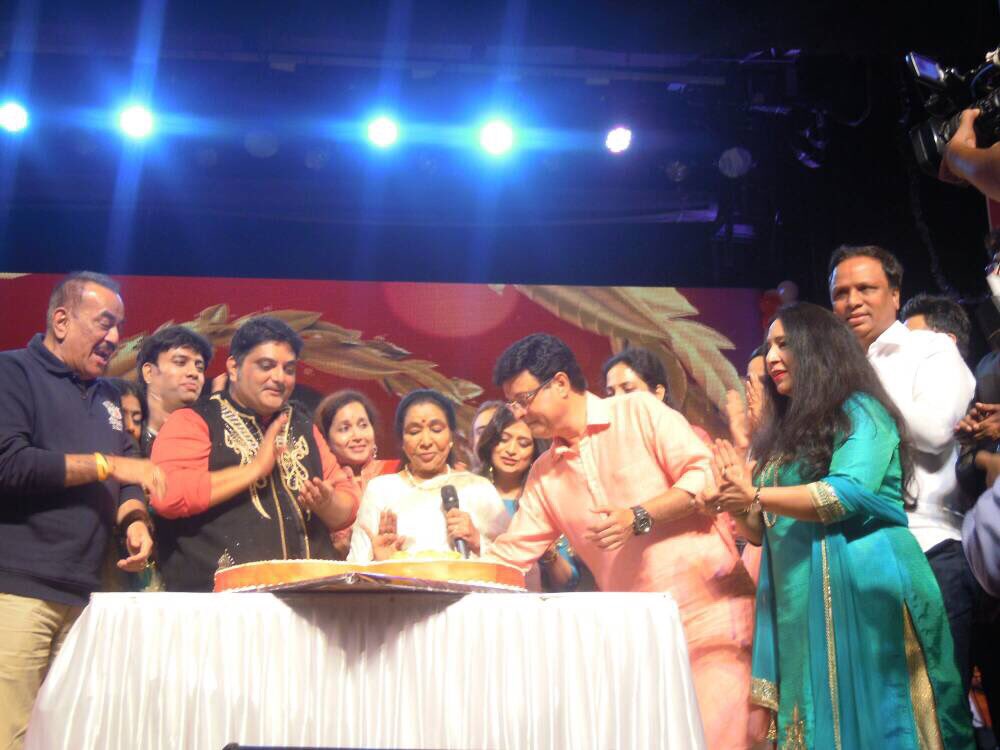 ShelarAshish: Happy to attend LOVE U PANCHAM concert & celebrated 78th birthday of R D Burman with ashabhosle 