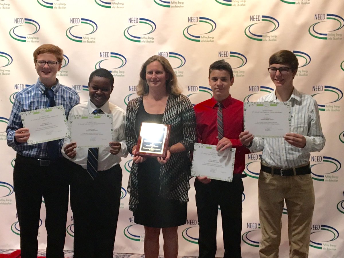 davisjen23's tweet photo. Ockerman MS Energy Club represented Boone Co. well at the 2017 NEED Youth Conference in Washington D.C. this weekend. @Boone_County https://t.co/S3N0WKTh9P