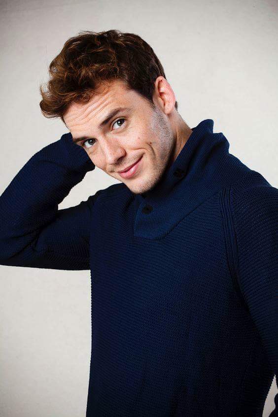 Happy 31st birthday to Sam Claflin 