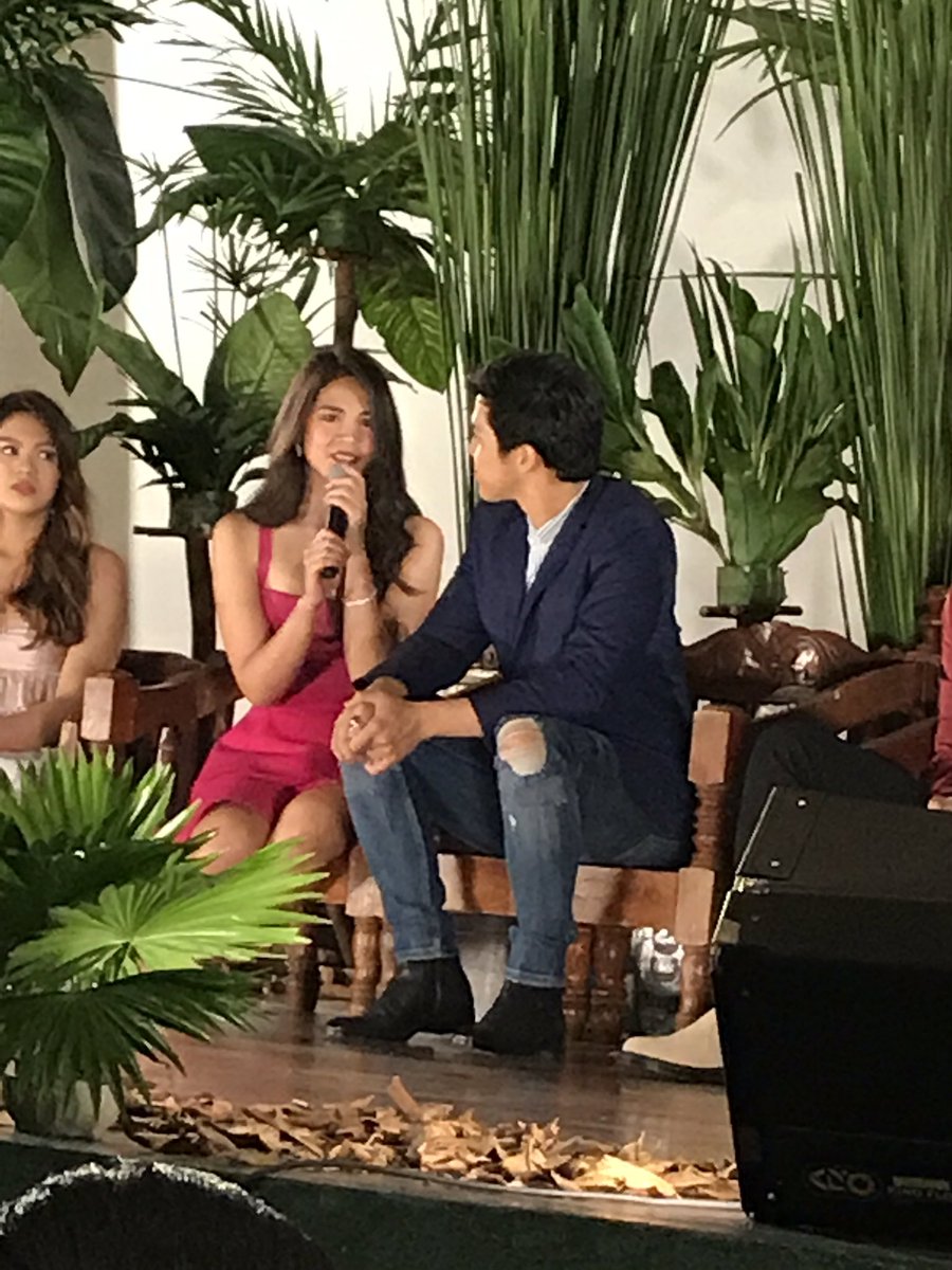 InqEnt's tweet photo. #BloodyCrayonsGrandMediaLaunch 
Janella says she likes it when Elmo brings food for her on the set. |@marinelRcruz https://t.co/82k8yVzrRn