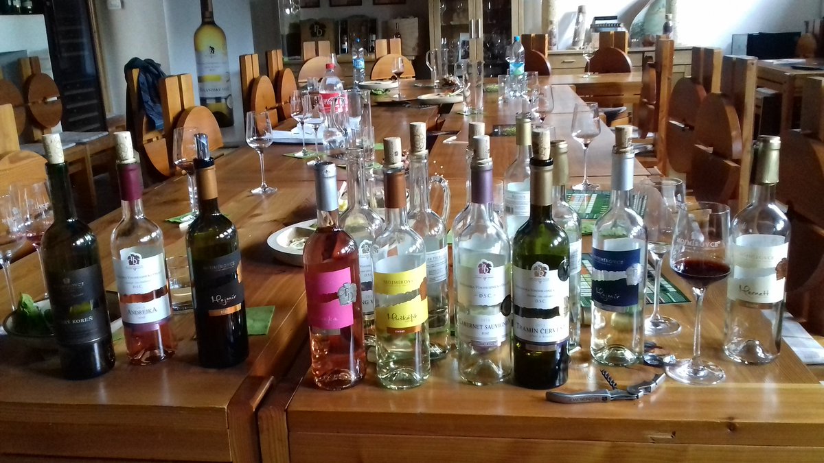 pdmojmirovce's tweet photo. #tasting #originalwine #tramin #cabernet #riesling #Mojmír #Andrejka #rose #Muškátik #Mojmírovce https://t.co/GdYpu6XLWa