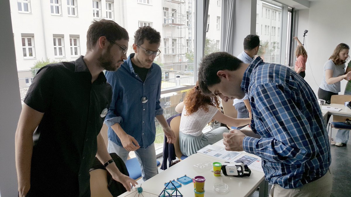 ITN_INFORM's tweet image. INFORM&apos;s ESRs during Long Night of Sciences outreach activities at Humboldt-Universität zu Berlin (Germany) last Saturday!