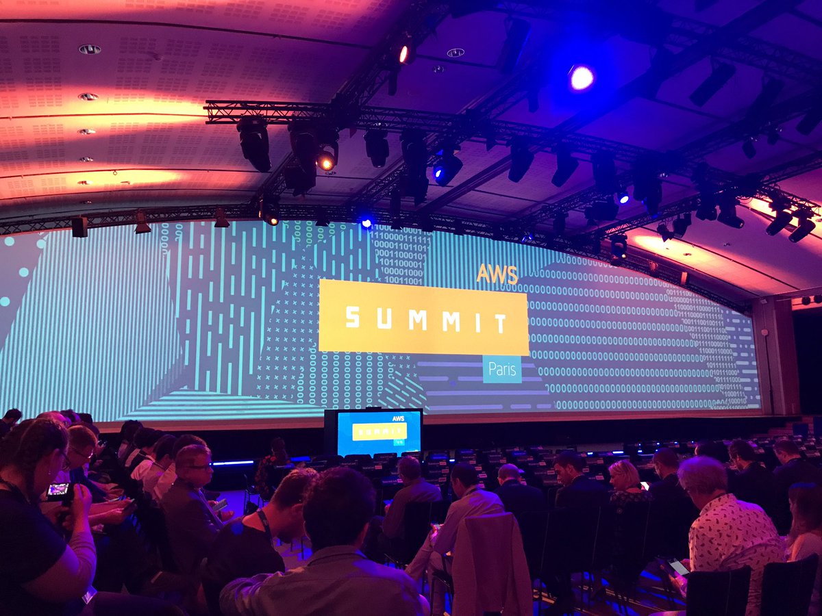 KroonenburgRyan's tweet image. Keynote is filling up! #AWSSummit #hellocloudgurus!