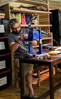 WillBeesBespoke's tweet photo. Creativity is not being afraid to get something wrong.
#goforit #create #beyourself #nofear #dontgiveup #experiment #unique #willbees https://t.co/94hU0ywMXi
