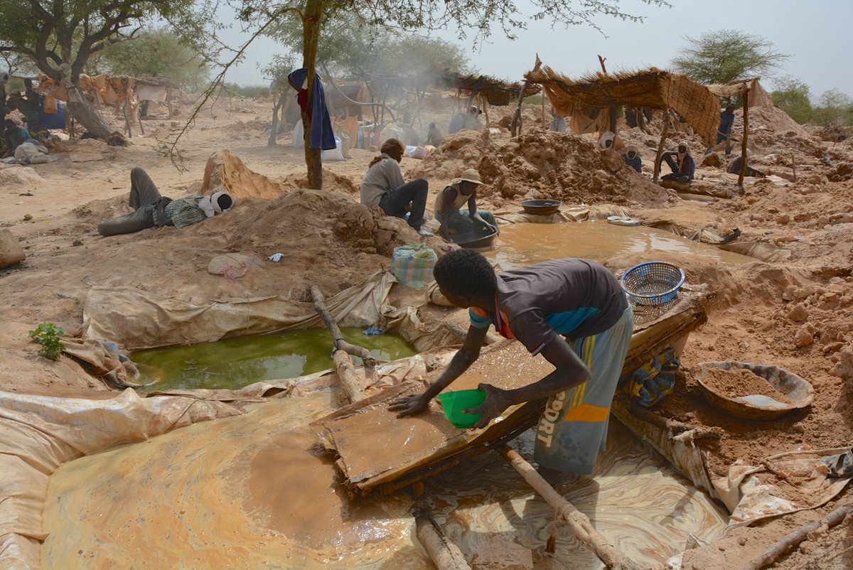conflictarm's tweet photo. ‘Guns for Hire’ in the Chad–Sudan–Libya Triangle: New Report from CAR and the @SmallArmsSurvey https://t.co/MiAQc4eNGG https://t.co/lUfUZAAROh