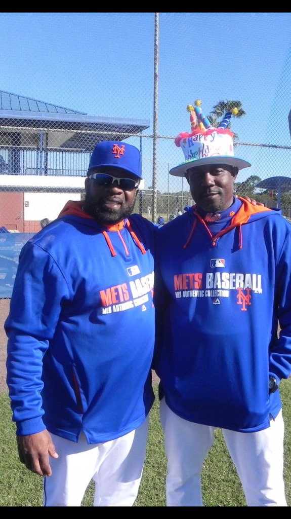 LennyHarris's tweet image. My friend Athony Young went into coma last night I wish all my friends can reach out and say I pray for Athony Young🙏