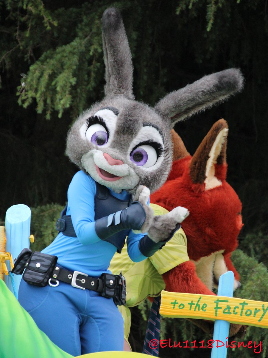 Elu かわいいジュディ ホップス巡査 Disney Tdl ディズニーイースター うさたま大脱走 ジュディホップス Zootopia ズートピア