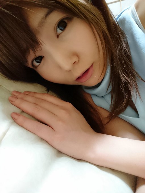 日曜日はファースト撮影会ありがとうございました&hearts; お陰で暇する時間なく楽しく過ごせました！  頂き物のはまぐりが 美味すぎた！本当に美味しいものは うまっ&hearts;ってなる 焼いた方がおいしかったけど！！  炒め物は豆苗とアスパラで空芯菜ふう💓  明日は私のはまぐりにも活躍してもらお