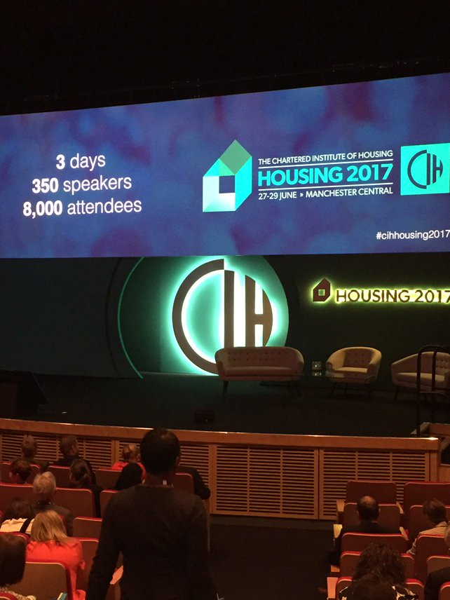 jasjacmorris's tweet photo. Should make for an interesting 3 days #cihhousing2017 https://t.co/vbRv3xT4T1