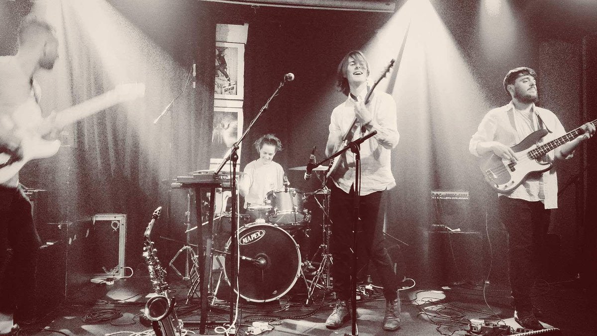 TWO MORE SLEEPS TIL SINGLE RELEASE! Get excited baby #doctoricantsleepbecauseimtooexcitedaboutzuu #indiedreamscometrue #dave