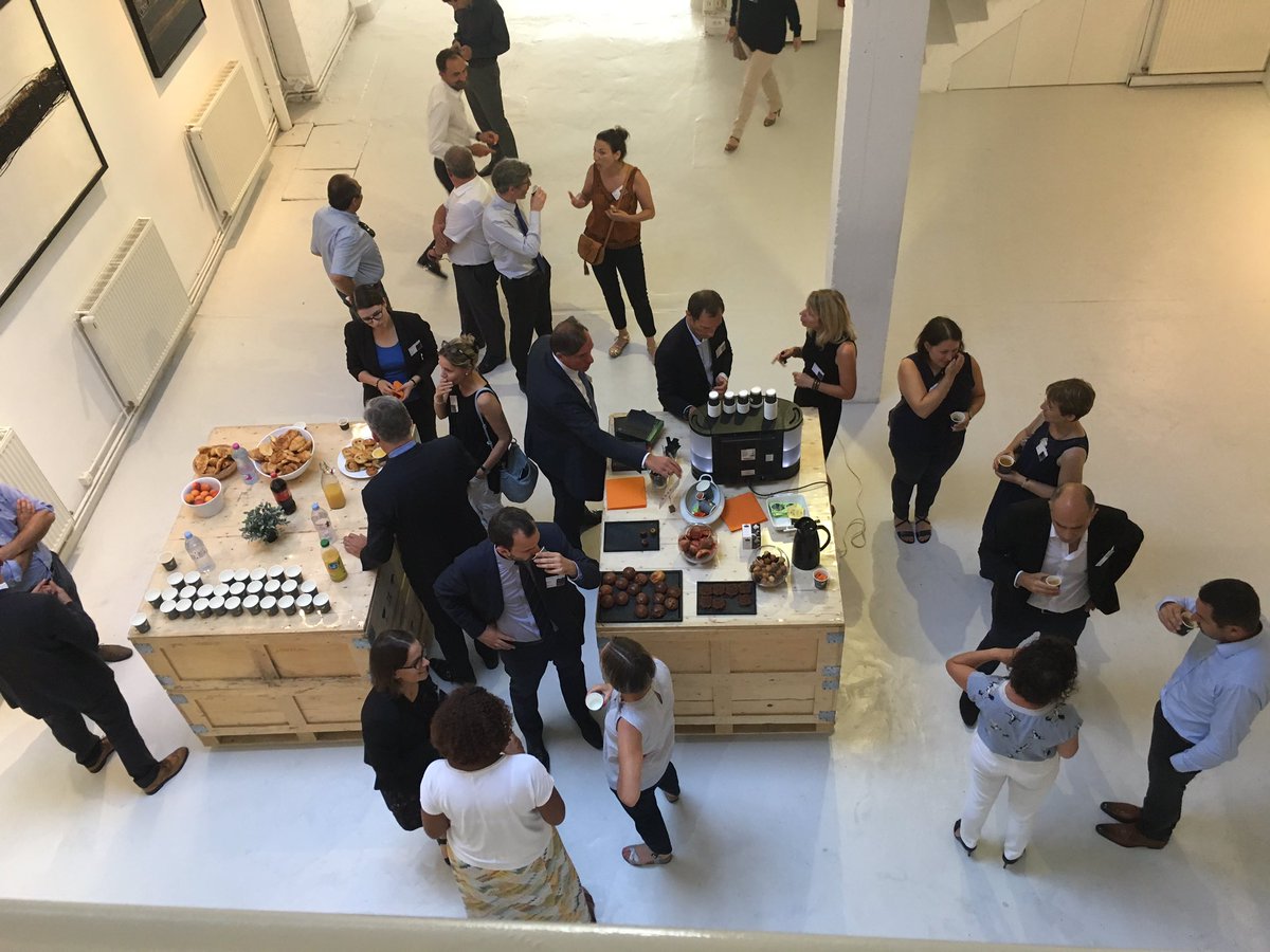 ChloeGilles_pro's tweet photo. Changez votre regard sur votre entreprise et vos #collaborateurs lors de la #matinale #collaborative @segeco au @Loft4_40 #sociodynamique https://t.co/BeXdBGaQst