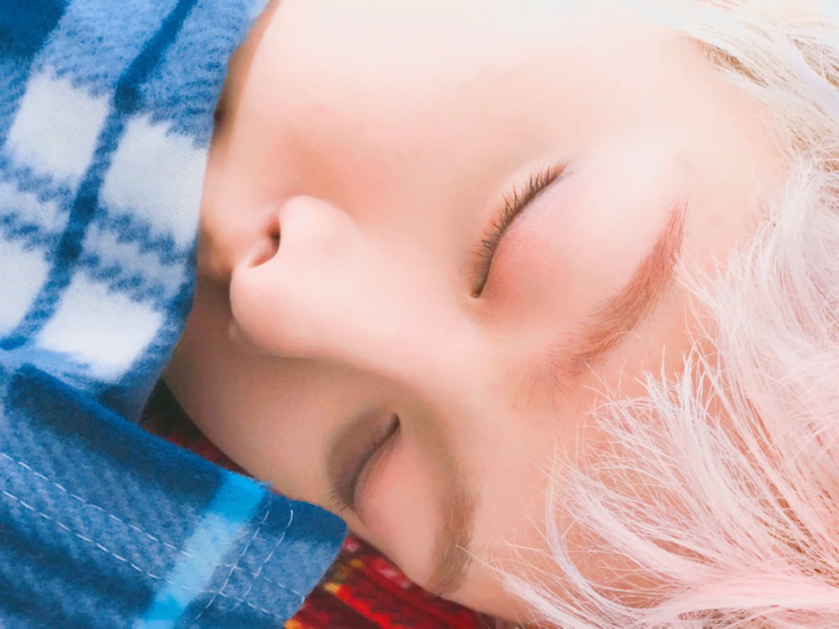 offclASTRO's tweet photo. 산하 옆에서 자다 찍었어욤
우리 로하가 좋아할꺼 같아소 ><
#아잉 #라키 #아로하 #파파라키 #울막둥이
#이럴땐 #엉아 #고마워용 #하는거야 #산하얌 #히힛 #귀요미 https://t.co/R0sXdBwb5D