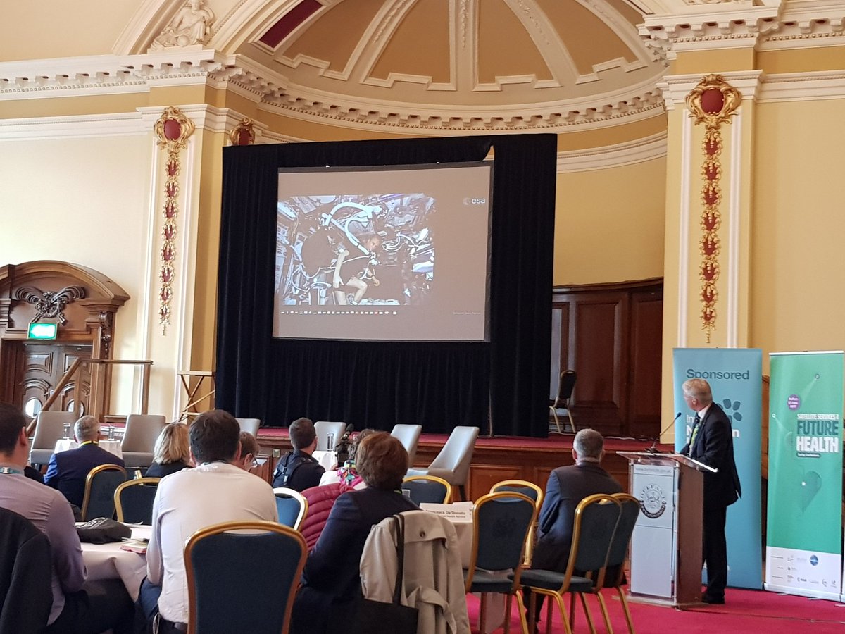 Eurisy1's tweet image. European Astronaut Thomas Reiter showcasing the use of #Health and #Telemedicine applications used in #Space! #Sat4FutureHealth