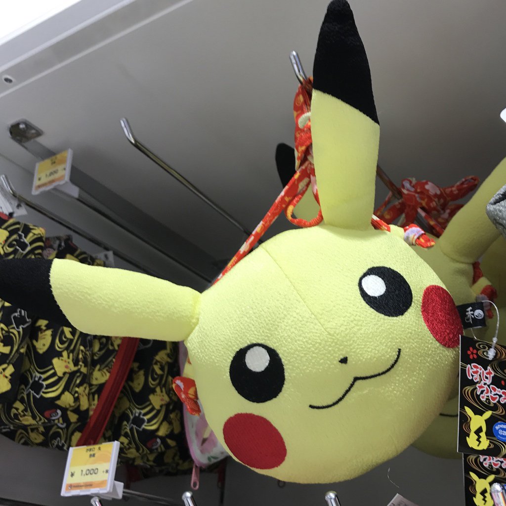 ポケモンセンターnakayama ぽけなごみの ちりめんお顔 シリーズ 色は赤のほかにピンクもあります