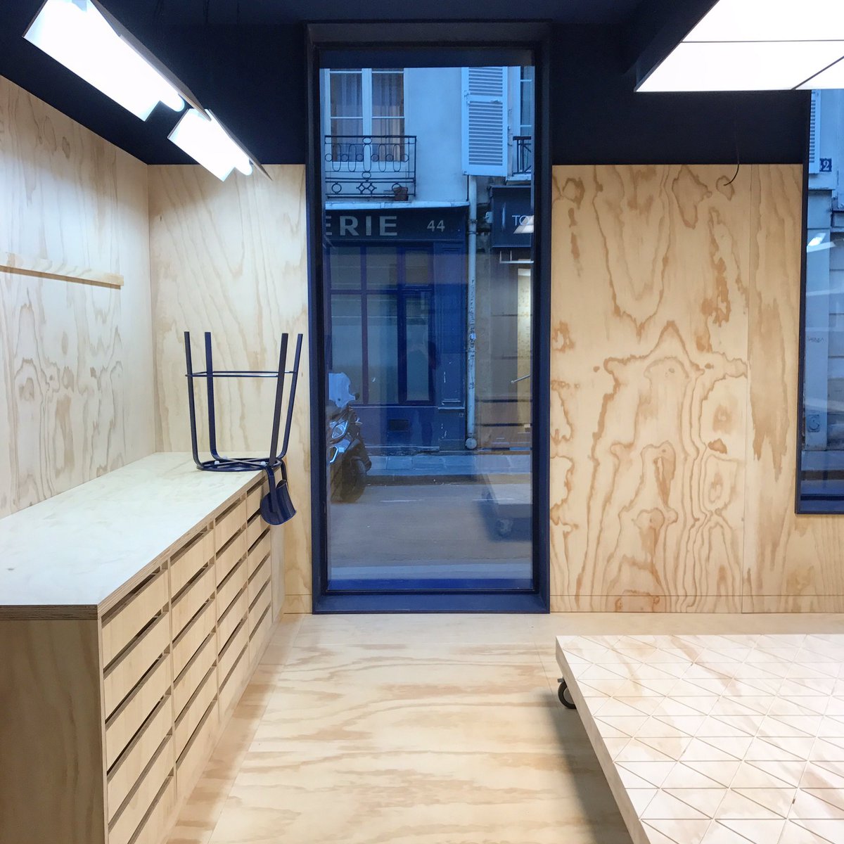 a_lebosse55's tweet photo. #almostdone #workinprogress #architecture #lab #bois #showroom #atelier #55designstudio #works #tarkett @tarkett.france #opensoon ! https://t.co/98N7xCuMPG