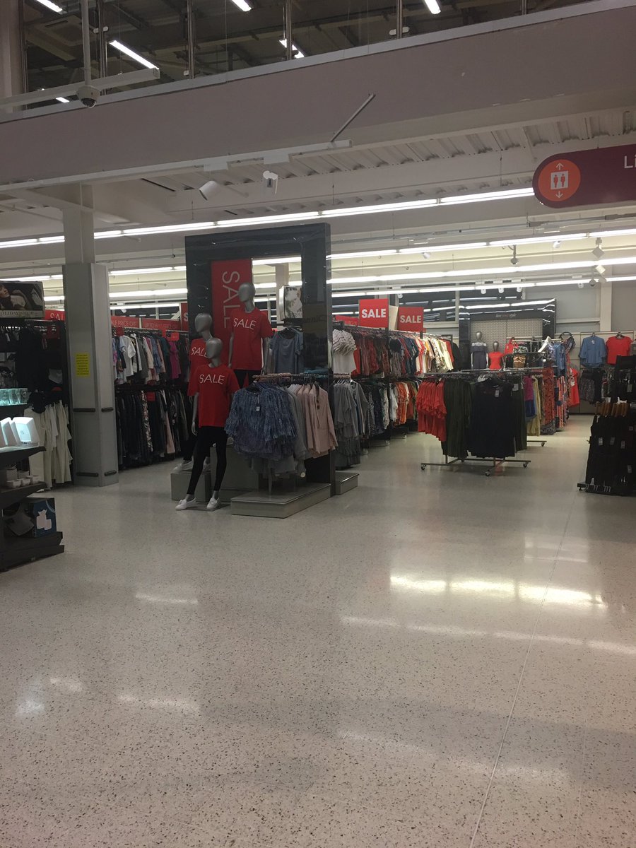 Allisonliddle's tweet image. Half price sale at @sainsburys Heaton #n04js @ashleighmoney @TyneTeesWear @northeast @newcastledeals