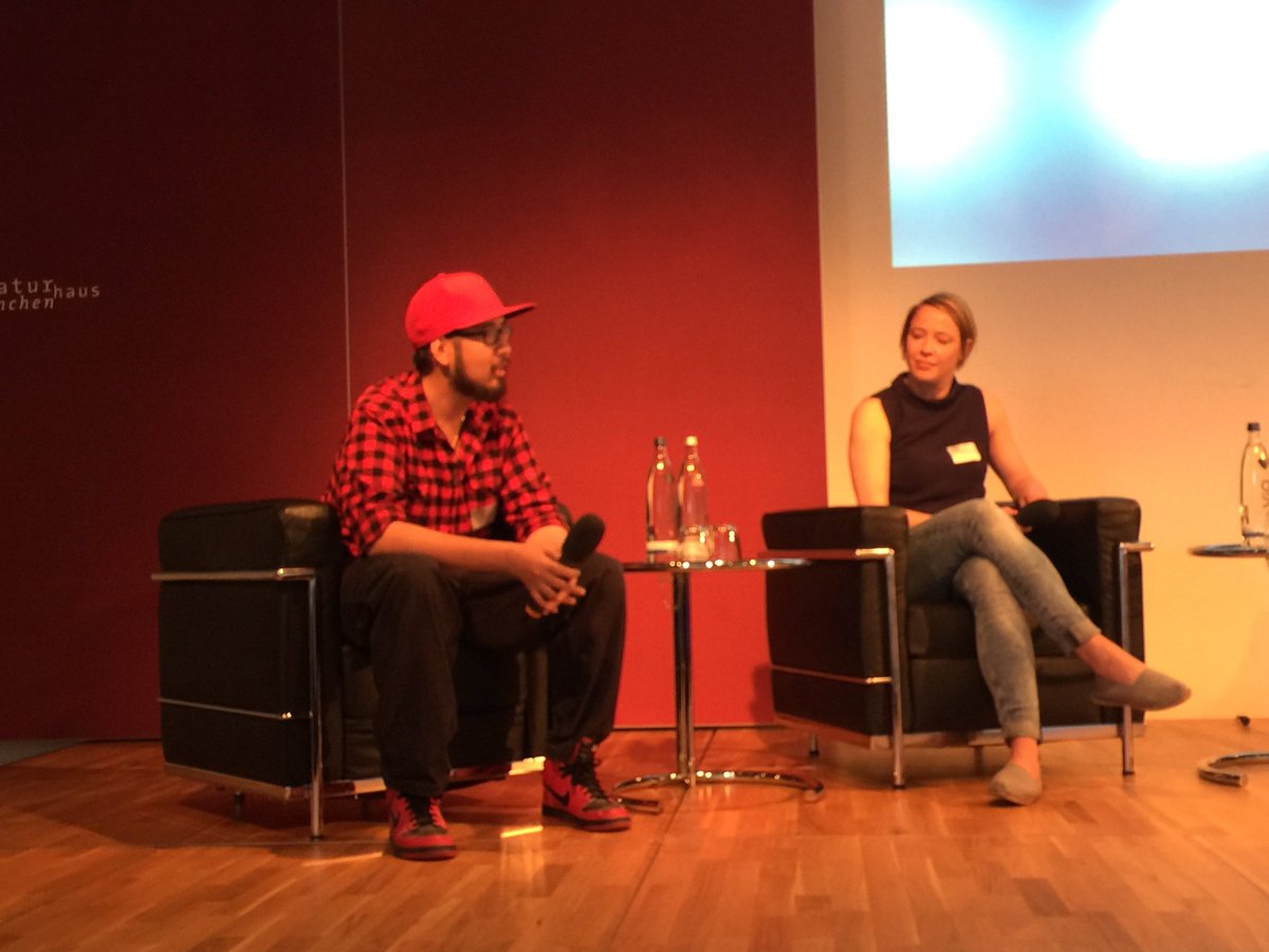 pKleine's tweet photo. Auf dem Social TV Summit war @Steve_Heng ein, dass YouTuber in wrster Linien keine "Werbewaren" sind, sondern individuelle Creator #stvs17 https://t.co/vqfDzuioEN