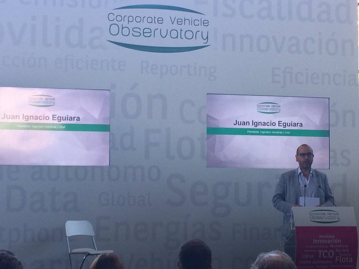 ArvalRenting's tweet photo. Hoy nos acompaña en la presentación del #CVO2017 @jieguiara, periodista, ingeniero, chef y gran especialista del mundo del motor. https://t.co/OrygMyuaZM
