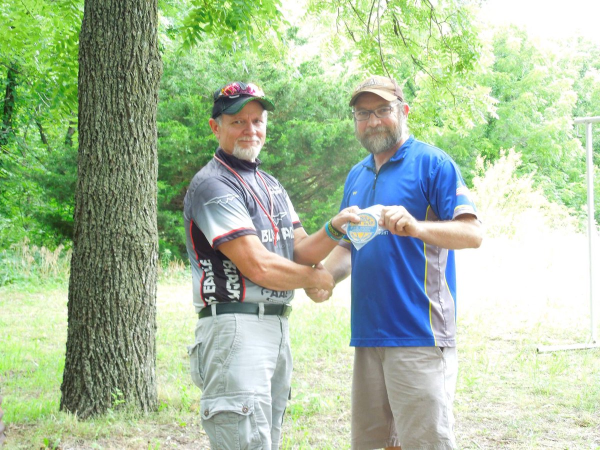 VHPLLC's tweet photo. 1st place finish at the KSAA State Outdoor in the Senior Pro Freestyle Class. @blackeaglearrow @twistedxbowstrings @ShrewdArchery @AAEarcher https://t.co/VvHoz1So4b