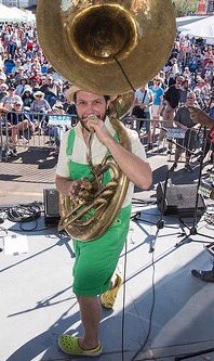 New Orleans "legend" and <a href="/Crocs/">Crocs</a> enthusiast bassist <a href="/jurzak/">jurzak</a> will be in the house band tonight! Extra thumpy. 11pm til stupid late.