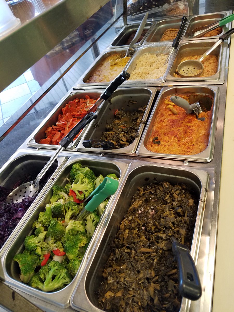 ELifeRestaurant's tweet photo. Menu
Mac
Cashew mac 
Chikun Florentine 
Cajun fish
Orange chikun
Chickun 
Fish
Drummies 
Collards
Cabbage
Broccoli 
Stringbeans 
Yams
Lentil https://t.co/B0vUG59S6f