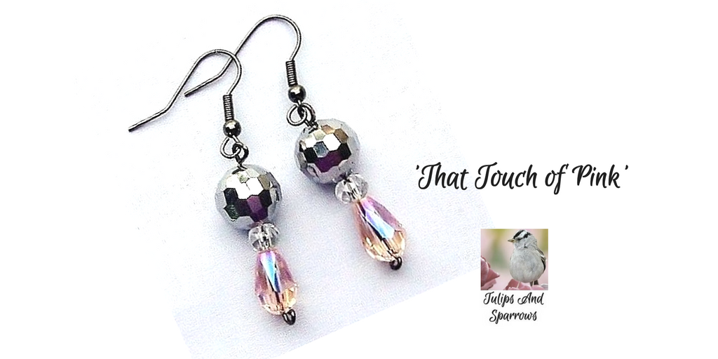 TulipsSparrows's tweet photo. https://t.co/obbFLwph5A #discoballearrings #glitterballearrings #teardropearrings #pinkearrings #sparklyearrings #brioletteearrings https://t.co/6WZkivxQSX