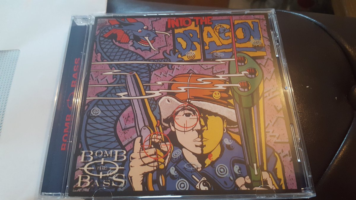 michWORD's tweet image. #disside #datside #bombthebass #remastered