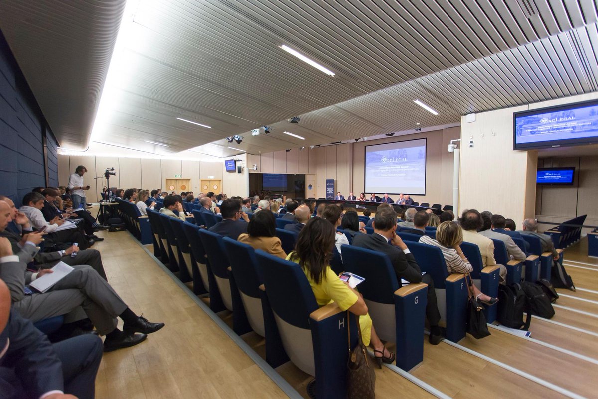 AngeloIngFreni's tweet photo. Il mio speech di lunedì 26 giugno a Milano al convegno #4CLegal sul nuovo strumento per la selezione degli studi legali certificato #KHC2017 https://t.co/GIV8O5bY4K