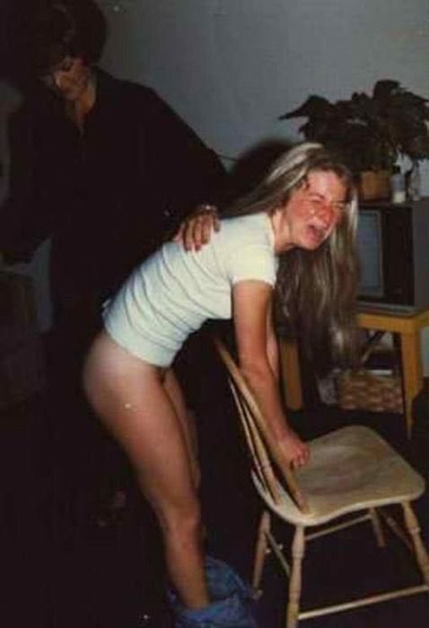 🍑 Spanking London ב-X: Classic bare bottom paddling. #spanking