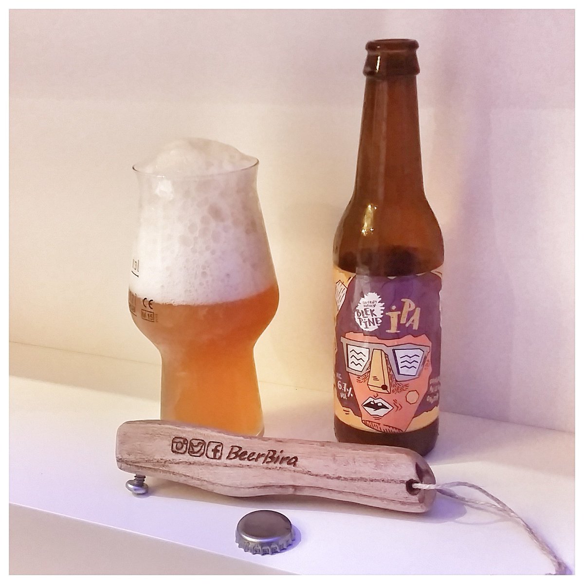 BeerBira's tweet photo. Bulgaristan'ın yükselen yıldızı #BlekPineCraftBrewery 'den orjinal bir #IPA 👍 #BlekPine #БлекПайн
#BulgarianBeer #BulgarianCraftBeer https://t.co/LOFWDiYqBa