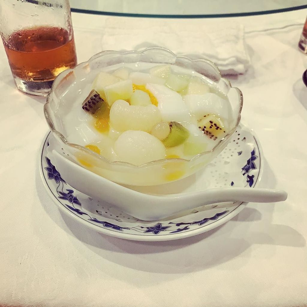 fsfmadc's tweet photo. 人生ナンバーワン杏仁豆腐
#杏仁豆腐
#chinesesweets
#annintofu https://t.co/9zAjrtjRl6 https://t.co/36MM98x4sY