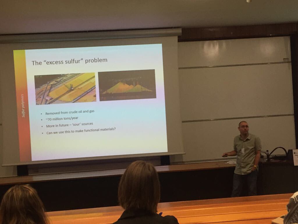 uonhowdlegroup's tweet photo. Howdle group alumni @TomHasell demonstrating how waste sulfur can be polymerised to give functional materials. #ESSFconference https://t.co/TnhepC0LMt