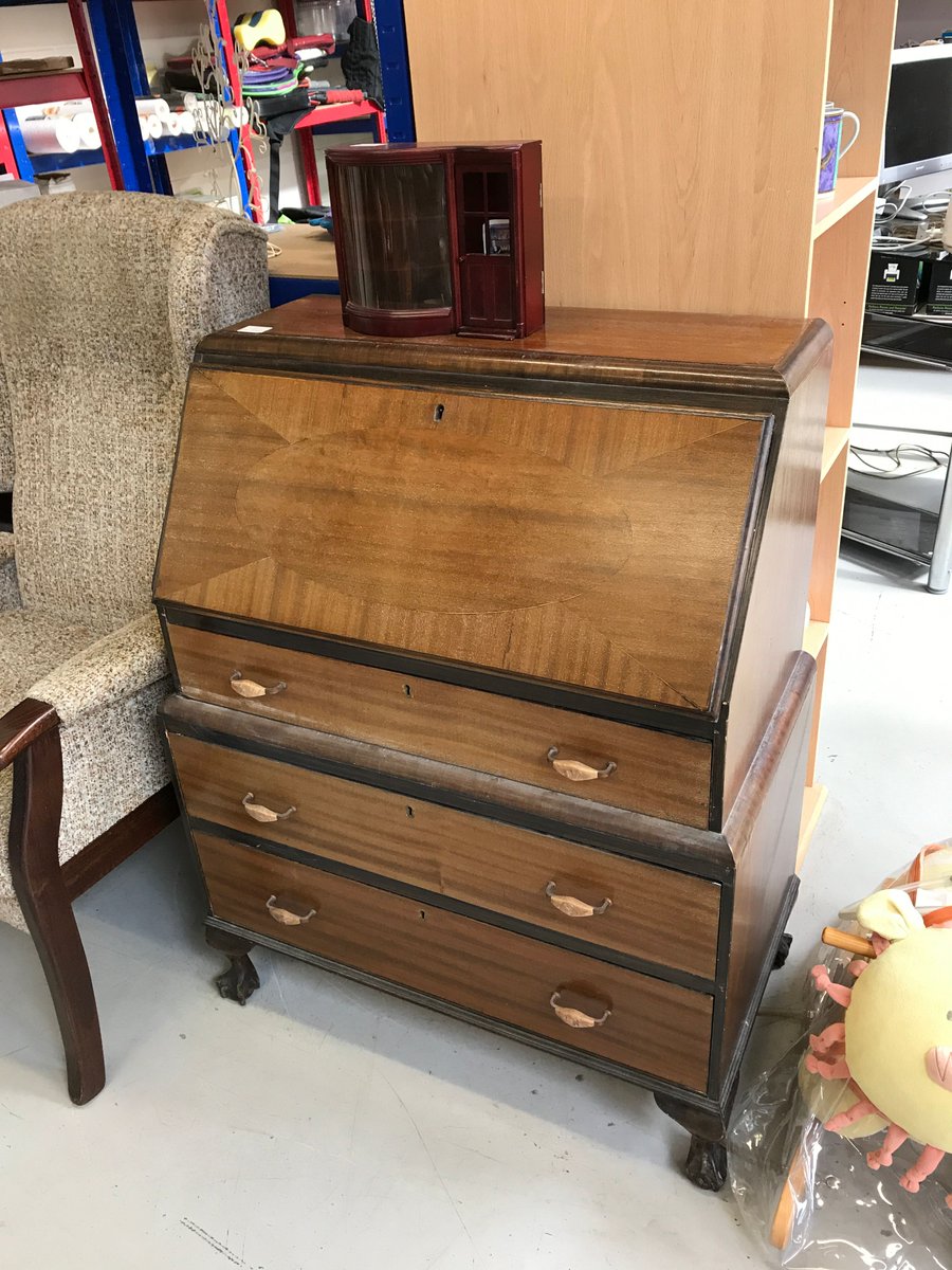 It's first come first served at Acorn! Don't miss out on this bureau!