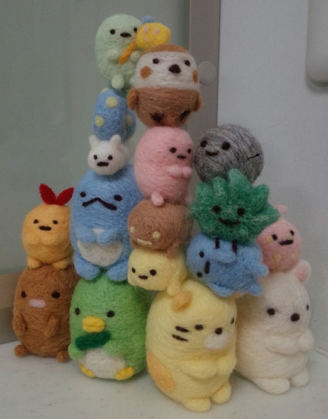 と Twitterissa すみっコぐらし羊毛フェルト と Twitterissa すみっコぐらし羊毛フェルト