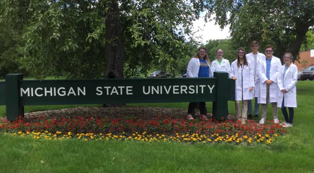 msuresearch's tweet photo. Excited our summer research interns have started at MSU St. Andrews in Midland - 28 high school students in total! #MSUStudentSuccess #STEM https://t.co/pVJIKDuZAz