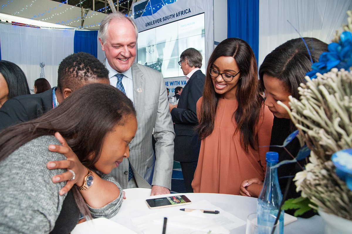 PaulPolman's tweet image. With young passionate leaders helping to deliver @UnileverSA vision across South Africa #BrightFutureSA