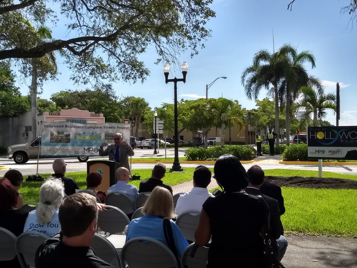 BRadEconDevSME's tweet photo. Groundbreaking for #completestreets @cohgov w/ @browardmpo along Hollywood Blvd. https://t.co/HbINwlgB3e