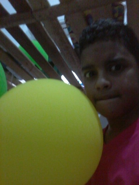 EseJAMM's tweet photo. Tengo muchos globos en la casa https://t.co/xQEqdmkS02