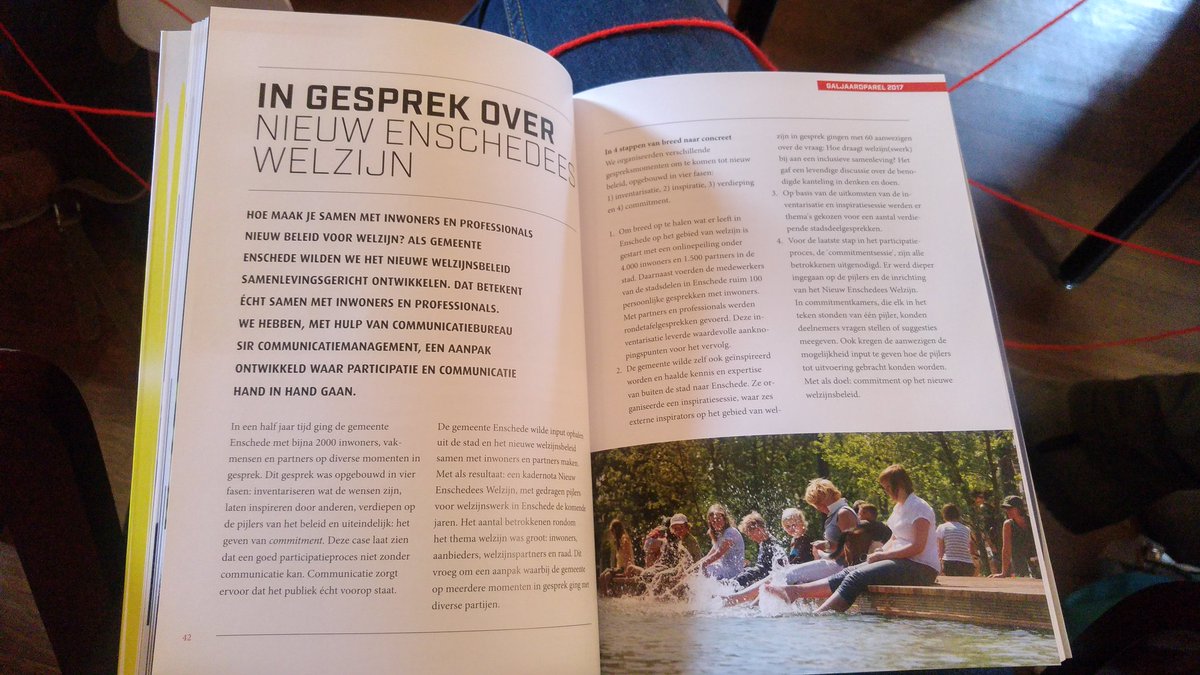 AmandaAltepping's tweet photo. Net het Galjaardboek #Communicatie verhaal halen in ontvangst genomen! Met een van onze verhalen i.s.m. @Gem_Enschede @SIRcommunicatie https://t.co/LeBY2FYxjI